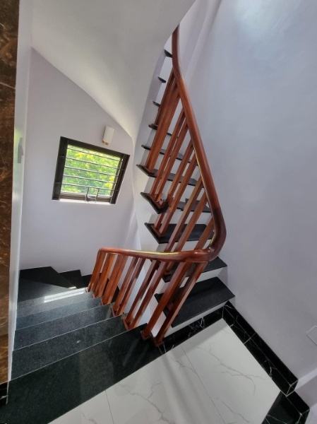 Bán nhà 6 tầng 27m2 tại Trần Quốc Toản, Hàng Bài, Hoàn Kiếm, Hà Nội